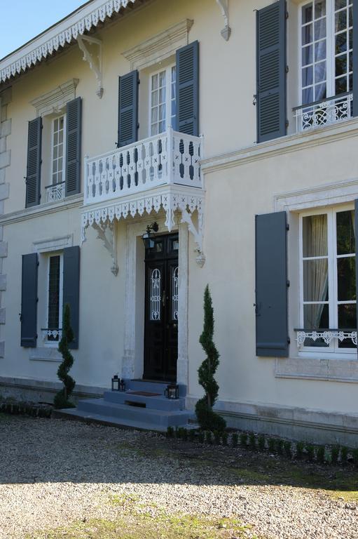 Le Chalet De Luxe Bed & Breakfast Saint-Séverin Dış mekan fotoğraf
