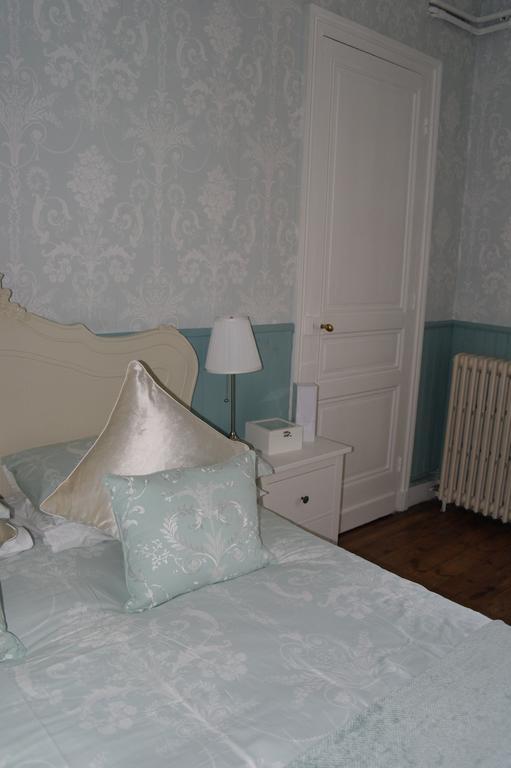 Le Chalet De Luxe Bed & Breakfast Saint-Séverin Oda fotoğraf